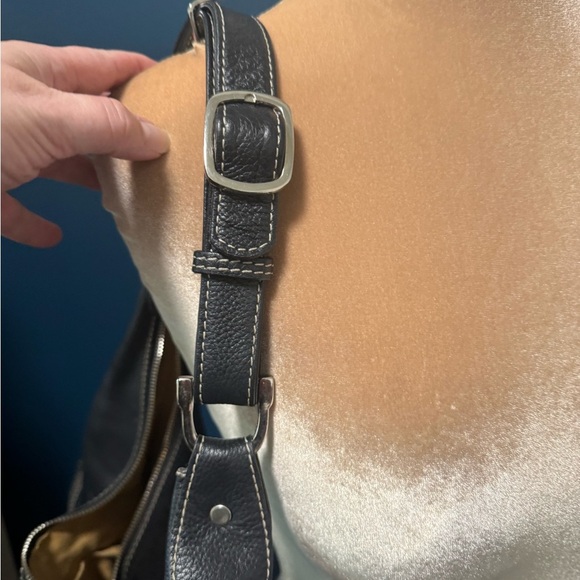 Tods Black Leather Hobo Shoulder Bag - Picture 4 of 10